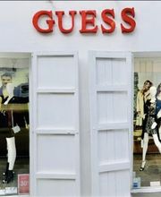 GUESS imagen 2