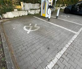 Shell Recharge Charging Station Bild 2