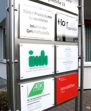 Leitsysteme: Leitsystem aus Edelstahl. Produziert von engelberg werbeland, Pforzheim.