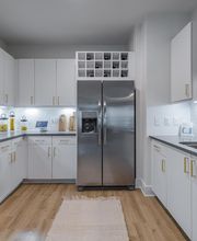 Solay Carnes Crossroads Apartments image 17