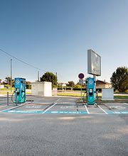 Bornes de recharge EVzen image 2