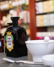 Gotthard Apotheke Parfumerie Bild 8