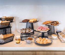 Buffet Royal Level Asana imagen 12