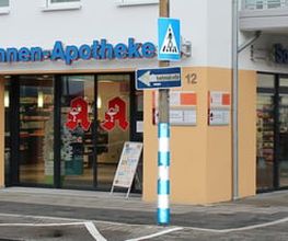 Aussenansicht der Sonnen-Apotheke