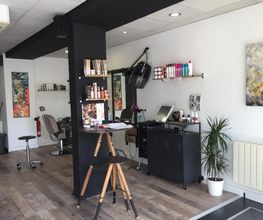 Oze Coiffure image 2