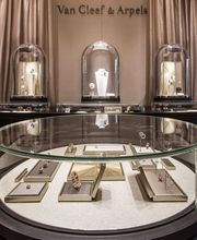 Van Cleef & Arpels (Roma - Via Condotti) immagine 2