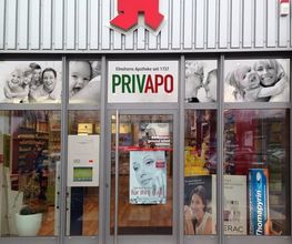 Aussenansicht der PRIVAPO Elmshorn, Priviligierte Apotheke Elmshorn