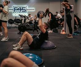 F45 Training Munich Obersendling Bild 15