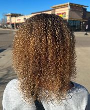 Fantastic Sams Cut & Color image 13
