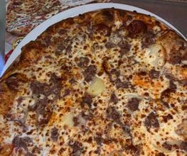 Staff Pizza image 3
