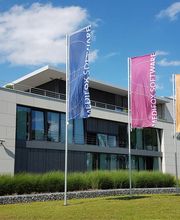 Außenwerbung - Flaggen oder Fahnen individuell produziert. Produziert von Obornik Werbetechnik KG aus Hildesheim.