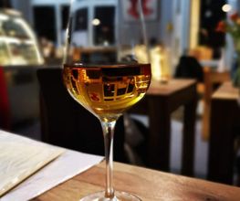 Georgischer Orangenwein.
