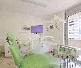 Studio dentistico dr. med. Airoldi Giulio Bild 5