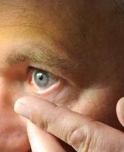 Optiker Junge Bild 8