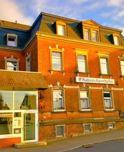 Aussenansicht der Raben-Apotheke