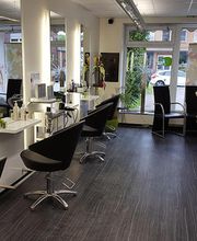 A-Haar Die Friseure Bild 9