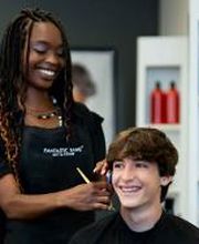 Fantastic Sams Cut & Color image 17