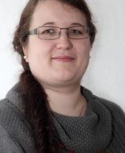 Sabine Schneider, Steuerfachangestellte