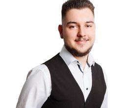 portraitSq