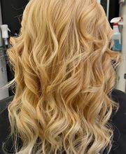 Fantastic Sams Cut & Color image 2