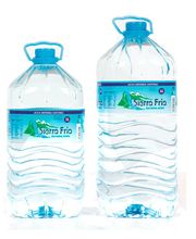 aguafriagarrafasdeaguamineralde5litrosy3litros.jpg