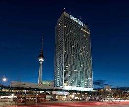 Park Inn by Radisson Berlin Alexanderplatz Bild 3