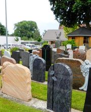 Grabmale Peter Nagel Inh. Stefanie Peterson | Grabsteine & Grabstätten Bild 1