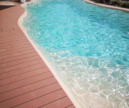mydesignpool
persönlich, individuell, einzigartig.
Hier haben wir klassische und natürliche Formen gemischt. Der Kundenwunsch bei diesem Pool, türkisfarbenes Wasser.