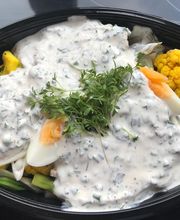 Blumenkohl-Spargel-Eier-Salat mit Kräuter-Joghurt-Dressing