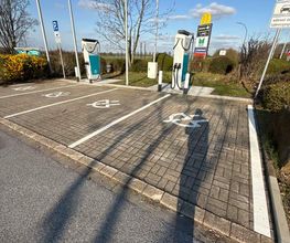 Shell Recharge Charging Station Bild 3