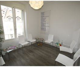 Zahnarztpraxis Dres. Schuler & Burri AG Bild 2