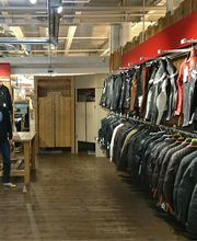 POLO Motorrad Store Bern Bild 4