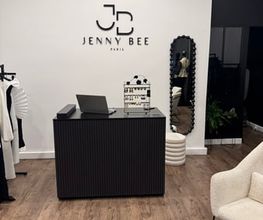 Jenny Bee image 5
