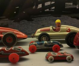 Antique Spielzeug