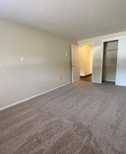 Milford Trails Apartments and Storage-A Red Oak Apt Community image 18