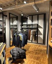PME Legend Store Bild 15