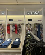 GUESS imagen 4