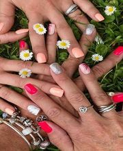 DEBO S ONGLES image 2