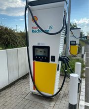Shell Recharge Charging Station Bild 3