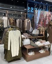 GUESS immagine 6