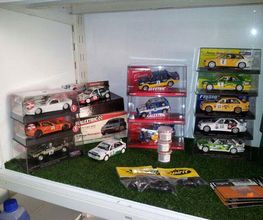 4r-automovil-autos-miniatura-01.jpg