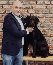 Frank Beier und Hund Oscar - HDI Generalvertretung Olpe