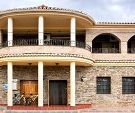 hostal-rural-labella-fachada-01.jpg