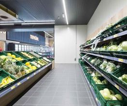 Unsere breite Produktpalette im Handelshof Cuxhaven: Von frischem Obst und Gemüse bis zu hochwertigen Fleisch- und Fischprodukten