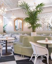 Ladurée Galeries Lafayette image 2