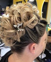 JS Coiffure image 9