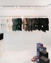 LK | Sneakers & Apparels imagen 1