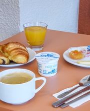 B&B HOTEL Nîmes Caissargues image 3