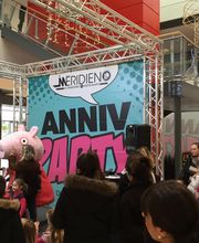 CHLOE PRODUCTION image 4