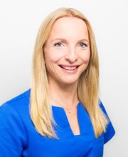 Zahnärztin Ricarda Schönfelder - Praxis- und Laborleitung